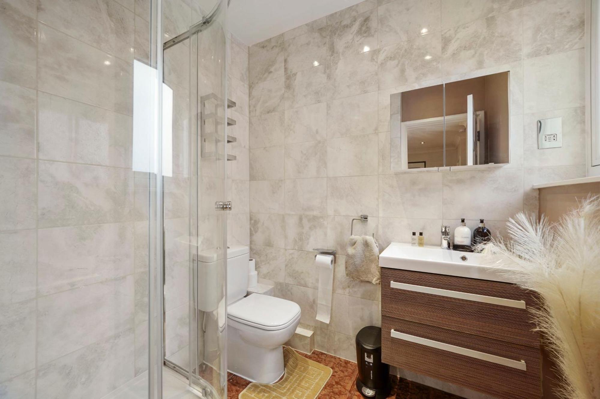 Вілла Mews House London With Private Patio & Parking Екстер'єр фото