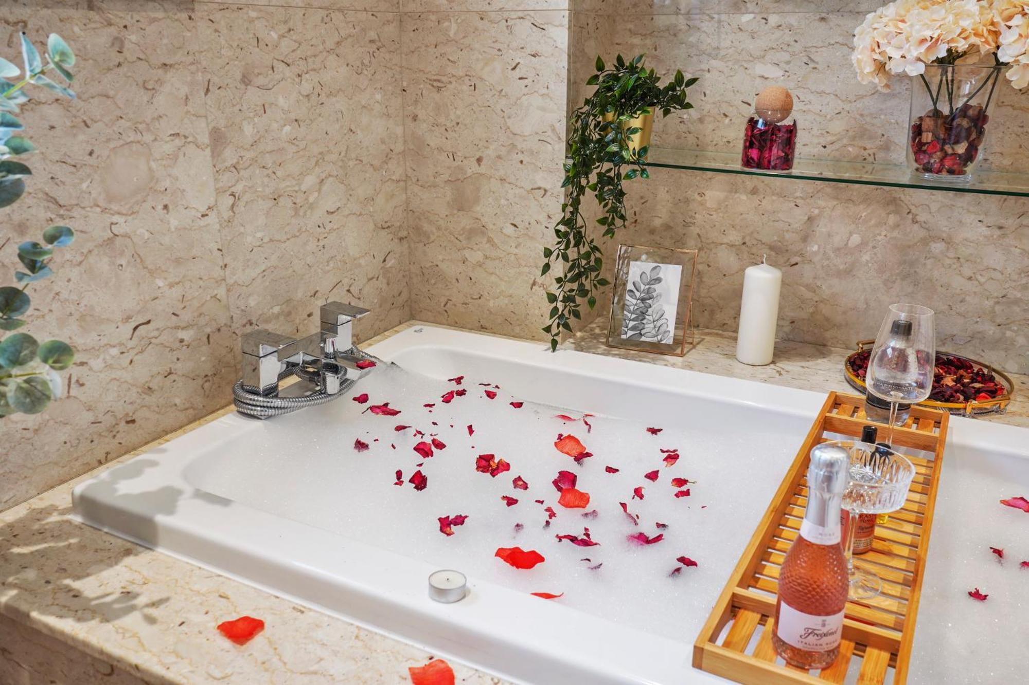 Вілла Mews House London With Private Patio & Parking Екстер'єр фото