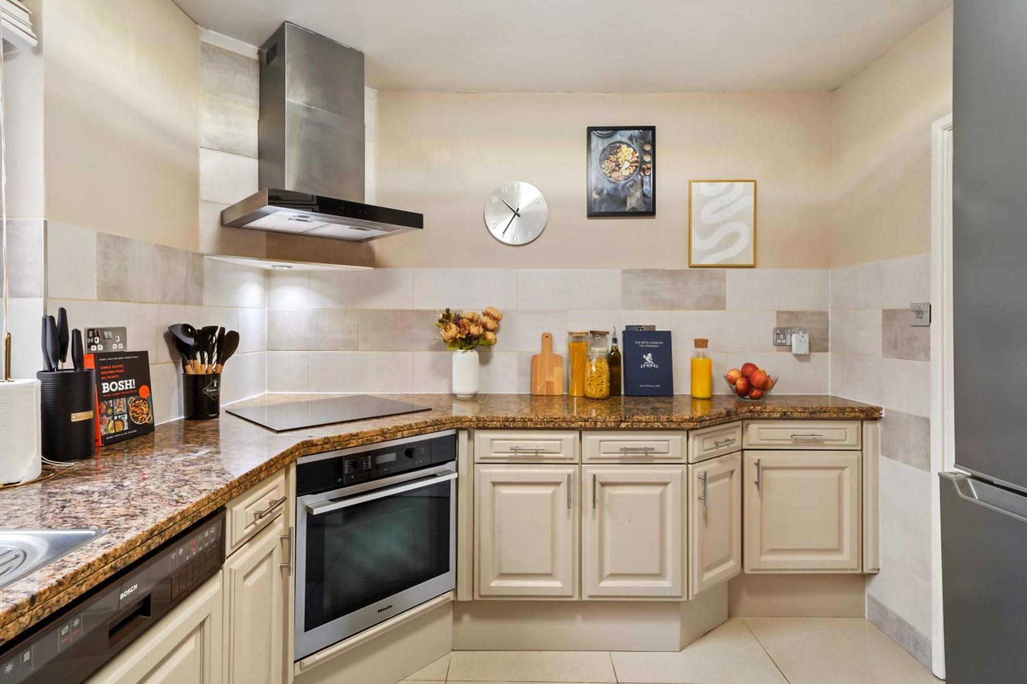 Вілла Mews House London With Private Patio & Parking Екстер'єр фото